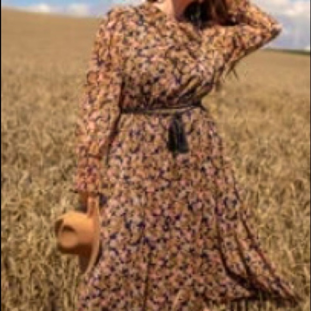 Plus Pleated Collar & Cuff Tassel Toe Waist Floral Dress worn 1x